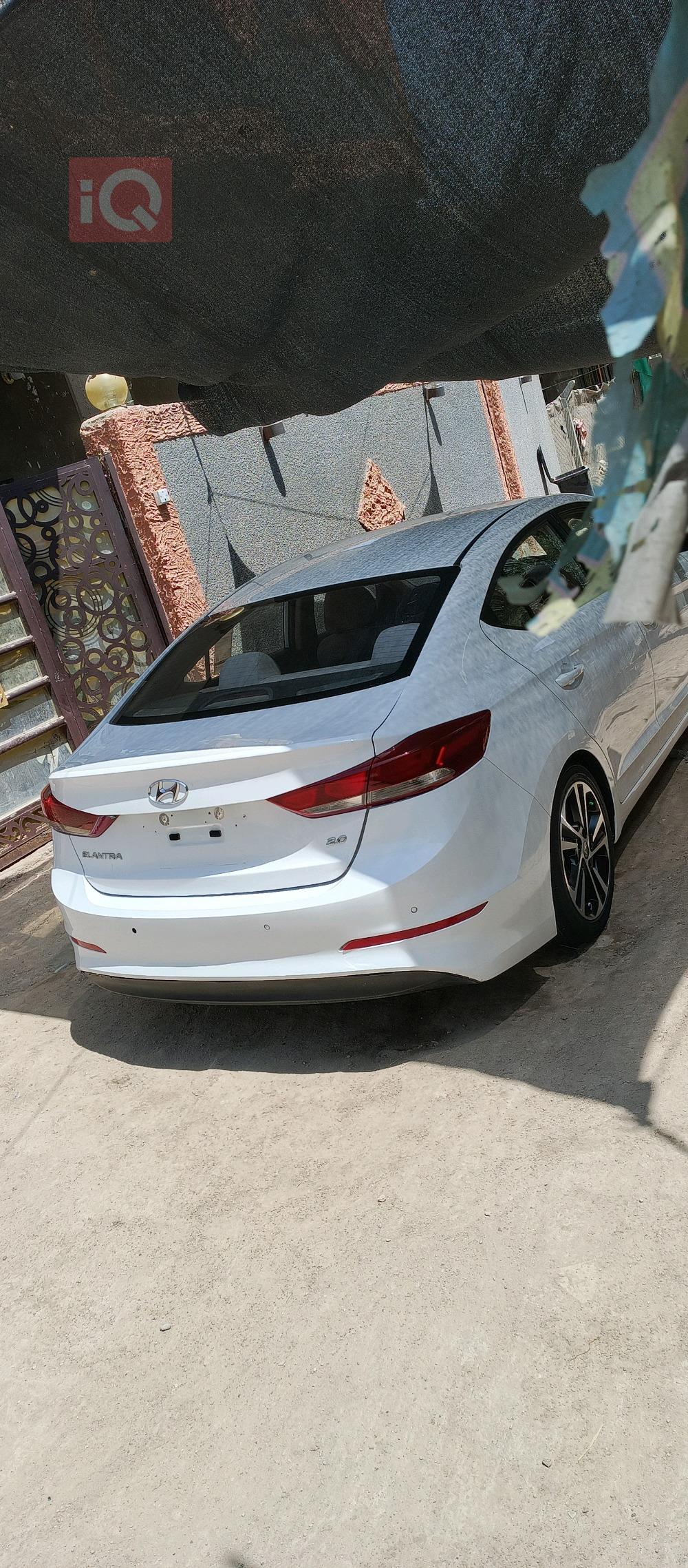 هیوندای ئەلەنترا